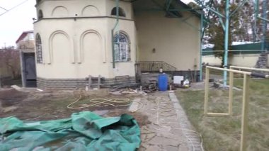 Baharın ilk sıcak günlerinde aileler dinlenmek, dans etmek, açık hava oyunları oynamak için kırsala giderlerdi..