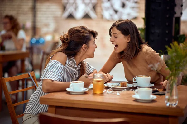 Girlfriends Having Very Cheerful Conversation Cafe Joyful Women Enjoying Coffee — Stock Photo, Image