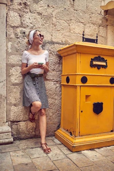 Stylish Elegant Blonde Skirt Standing Stone Wall Phone Smiling Summer — Stock Photo, Image