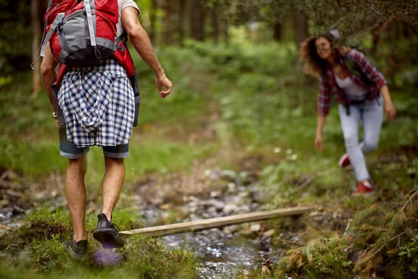 Enthusiastic Traveler Couple Hiking Together Woods — Stock Photo, Image