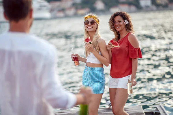 Group Friends Having Good Time Beautiful Day While Spending Holiday — Stock Photo, Image