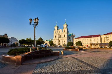 Grodno, Belarus - 11 Haziran 2019 Grodno Meydanı 'nın eşsiz manzarası
