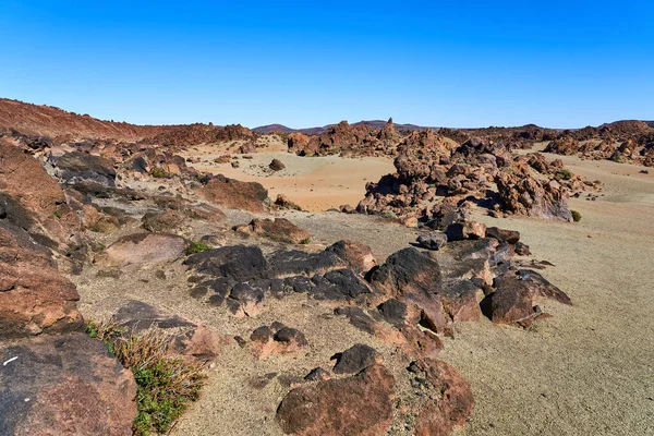 Una Solitaria Zona Desértica Con Rocas Diferentes Tamaños Arena — Foto de Stock