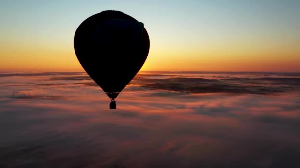 Landschap Met Een Ballon Achtergrond Van Zon Mist — Stockvideo