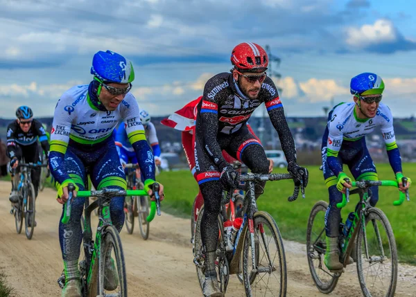 Vendome Frankrike Mars 2016 Cyklisterna Sköljer Pelotonen Smutsig Väg Tertre — Stockfoto