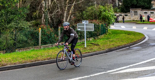 Бёль Франция Марта 2019 Года Неизвестный Велосипедист Любитель Едет После — стоковое фото