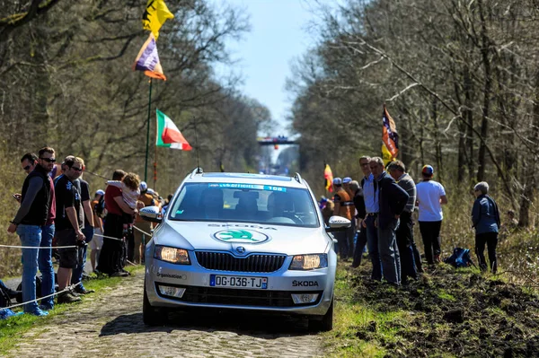 Wallers Arenberg Francja Kwietnia 2015 Oficjalne Przejazdy Samochodowe Słynnym Brukowanym — Zdjęcie stockowe