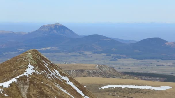 Panorama Relieve Volcánico Macizo Central Francia Con Puy Dome Distancia — Vídeo de stock