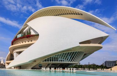 Valencia, İspanya - 2 Kasım 2022: The City of Arts and Sciences, Valencia, İspanya Sanat Sarayı.