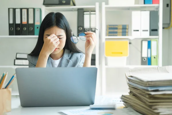 Stressed Overwork Businesswoman Office — Stockfoto