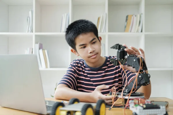 Apprentissage Des Étudiants Stim Formation Robotique Pour Création Projets Étude — Photo