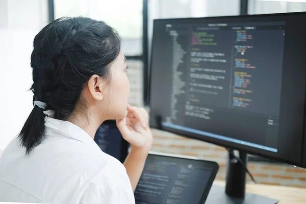 Programmereren Begynner Jobbe Stasjonær Datamaskin Nettstedets Utvikler Software Engineer Development – stockfoto