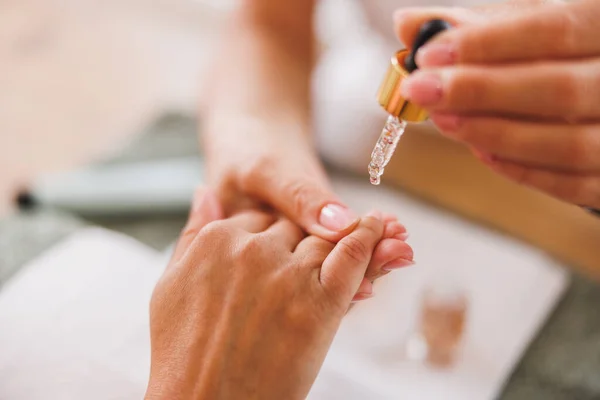 Cropped Image Unrecognizable Woman Getting Essential Oil Treatment Cuticles Manicure — Zdjęcie stockowe