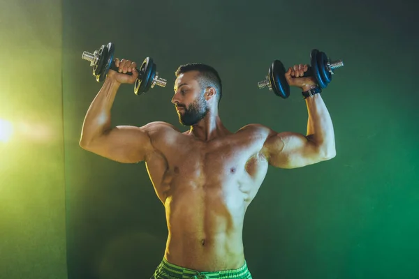 Shot Muscular Bodybuilder Doing Hard Training Dumbbells Pumping His Shoulders — Stock Photo, Image