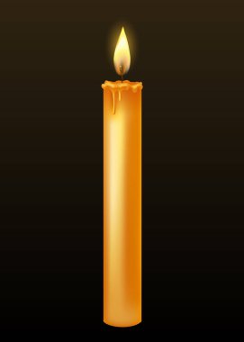 Damlayan ya da akan balmumuyla yanan mum. Sarı mum ve altın alev. Yanmış ve erimiş balmumu. Koyu arkaplanda parlayan güzel bir mum tasviri.