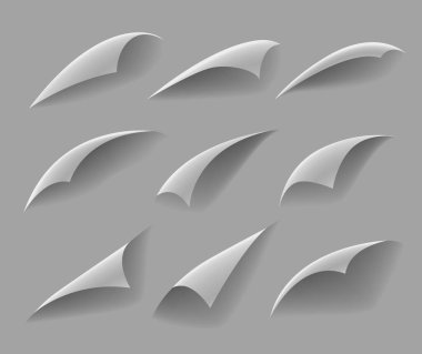 Kıvrılmış kağıt köşeler. Viraj sayfası köşesi, kenarları kıvrımlı ve gerçekçi gölgeli kağıtlar. Kağıt köşe katları beyaz arkaplan üzerinde izole.