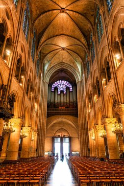 Notre Dame Paris Katedralinin İçi