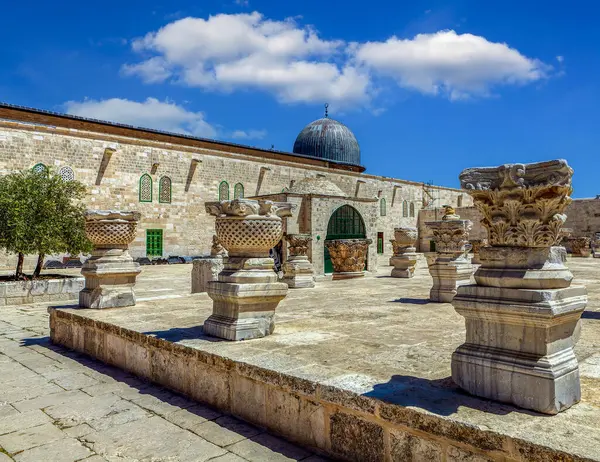 Die Altstadt Von Jerusalem Und Die Kuppel Der Moschee Stockfoto
