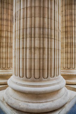 Pantheon Paris 'in önündeki sütunlar