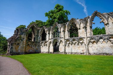 St. Mary 's Abbey York UK' nin kalıntıları.