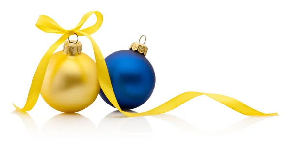 白い背景に孤立リボン弓とウクライナの色のクリスマスの泡 — ストック写真