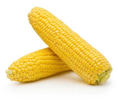 Beyaz arka planda soyulmuş iki mısır kabuğu.