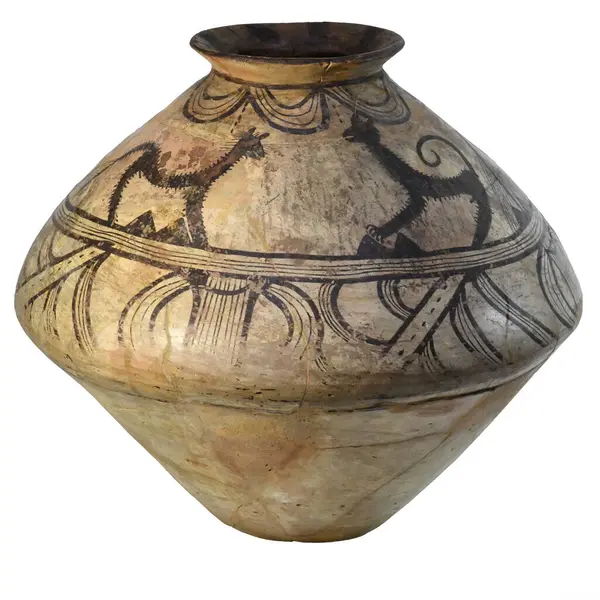 Starożytny Wazon Ceramiczny Wzorem Oryginalnymi Postaciami Zwierząt Trypillia Kultury — Zdjęcie stockowe