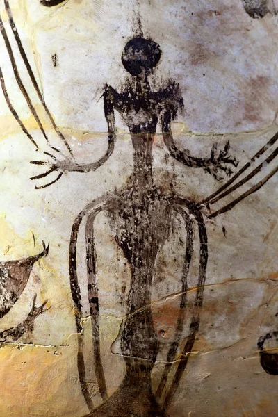 Eski Bir Kil Vazo Trypillia Kültüründe Antik Bir Insanın Görüntüsü Telifsiz Stok Imajlar