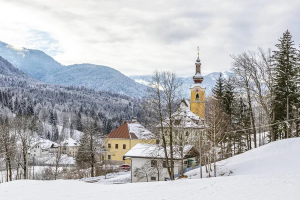 Winterlandschap Van Kerk Chiesa San Leonardo Fusine Tarvisio Italië Wintertijd — Stockfoto