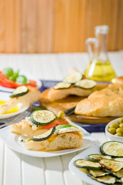 Italian Style Breakfast Focaccia Tomatoes Olive Oil Olives Zucchini — Stock Photo, Image