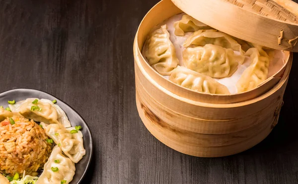 Comida China Dumplings Gyoza Rollitos Primavera Arroz Con Pollo — Foto de Stock