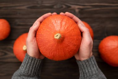 Hokkaido Balkabağı veya Kırmızı Kuri