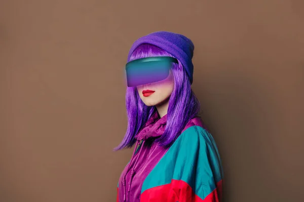 Concepto Mujer Con Estilo Gafas Sobre Fondo Oscuro —  Fotos de Stock