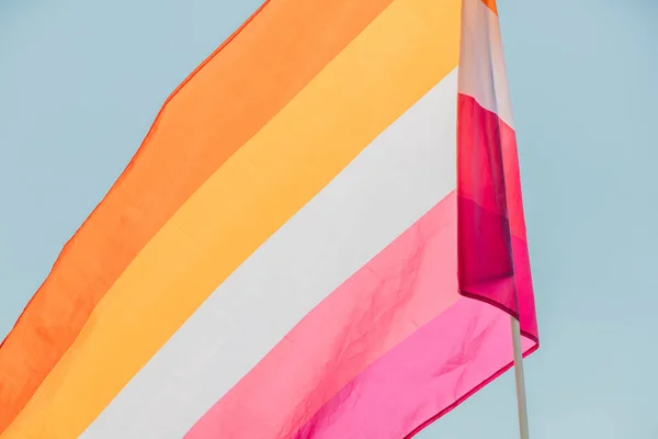 Σημαία Λοατ Κρατά Ψηλά Δικαιώματα Pride Στο Wroclaw Πολωνία — Φωτογραφία Αρχείου