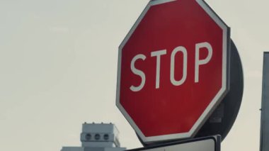 Wroclaw, Polonya 'daki Dur Tabelasında Görünüm