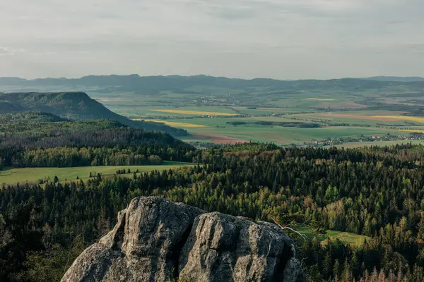 Landschap Van Noord Tsjechië Polen Zuidelijke Berggrens Stockafbeelding