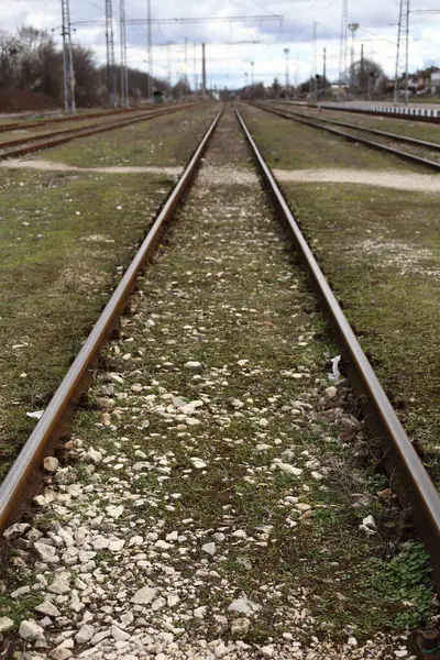 Σιδηροδρομική Γραμμή Στο Σταθμό Εικόνα Αρχείου