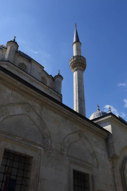 Shumen 'deki Tombul Camii olarak bilinen Şerif Halil Paşa Camii, Bulgaristan' ın en büyük ve Balkanlar 'ın en büyük camilerinden biri..