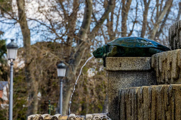 Großer Brunnen Madrider Retiro Park Einem Frühlingstag — Stockfoto