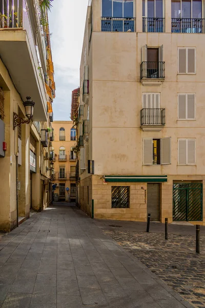 Edifícios Interessantes Cidade Alicante Espanha Dia Ensolarado — Fotografia de Stock