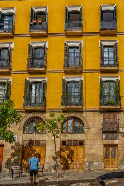 Ενδιαφέροντα Κτίρια Στην Πόλη Του Αλικάντε Ισπανία Μια Ηλιόλουστη Μέρα — Φωτογραφία Αρχείου