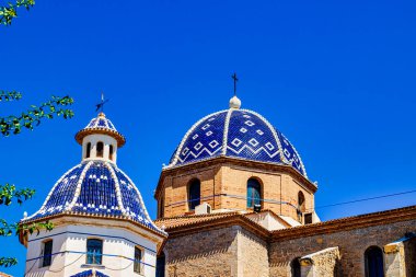 İspanya 'nın Altea kentindeki güzel kilise.