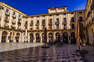 İspanya 'nın Alcoy şehrinden güzel şehir manzarası
