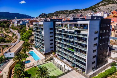 İspanya 'nın Alcoy şehrinden güzel şehir manzarası