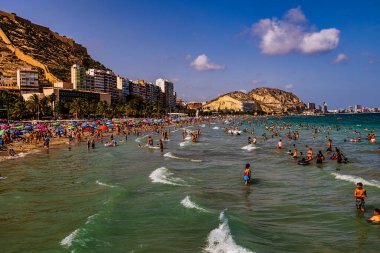 Güzel playa del postiguet alicante spain Bir yaz günü