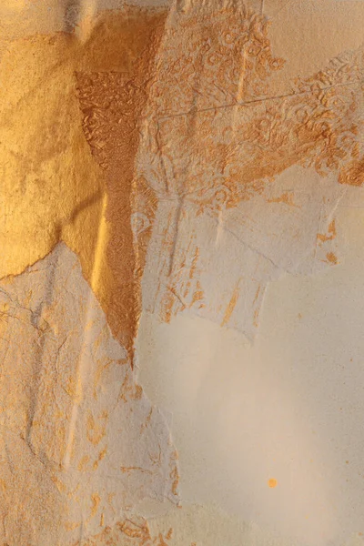 金と青銅の輝き紙のコラージュ紙フレーム壁 アブストラクトグローテクスチャコピースペース背景 — ストック写真