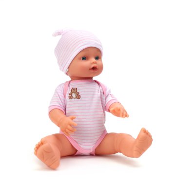 Pembe elbiseli, beyaz şapkalı oyuncak bebek..