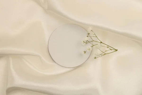 Beżowy Biały Perłowy Jedwabny Materiał Okrągłą Kartą Ramową Streszczenie Tekstury — Zdjęcie stockowe