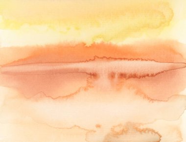 Islak kağıt dokusunda mürekkep ve akrilik duman lekesi lekesi. Bej ve sarı renk.