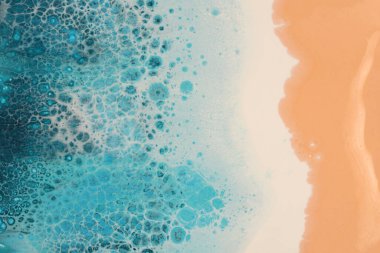 Soyut akrilik ve suluboya mermer boya lekesi. Renk mavi, bej, beyaz dalga duman dokusu arka plan.